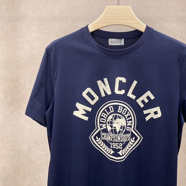 おすすめモンクレール フェイク フロッキープリント ロゴ Ｔシャツ moa03828